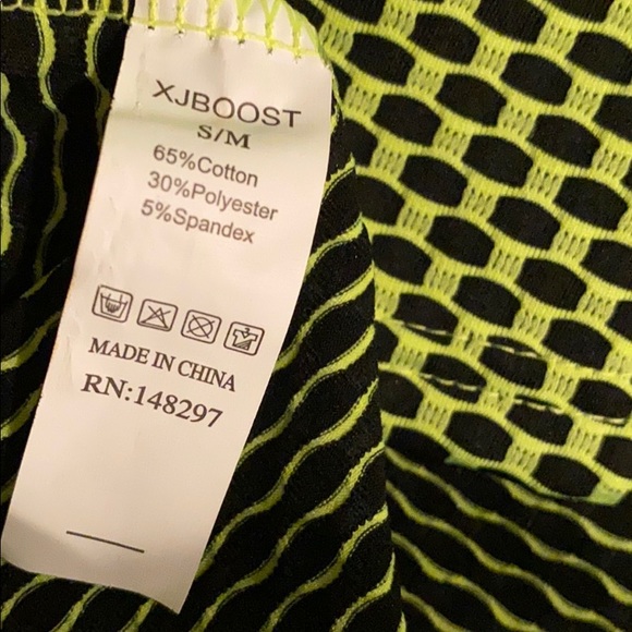 FRI SALE 🔥NEON GREEN SCRUNCH BUTT LIFT SET S/M - Picture 4 of 6